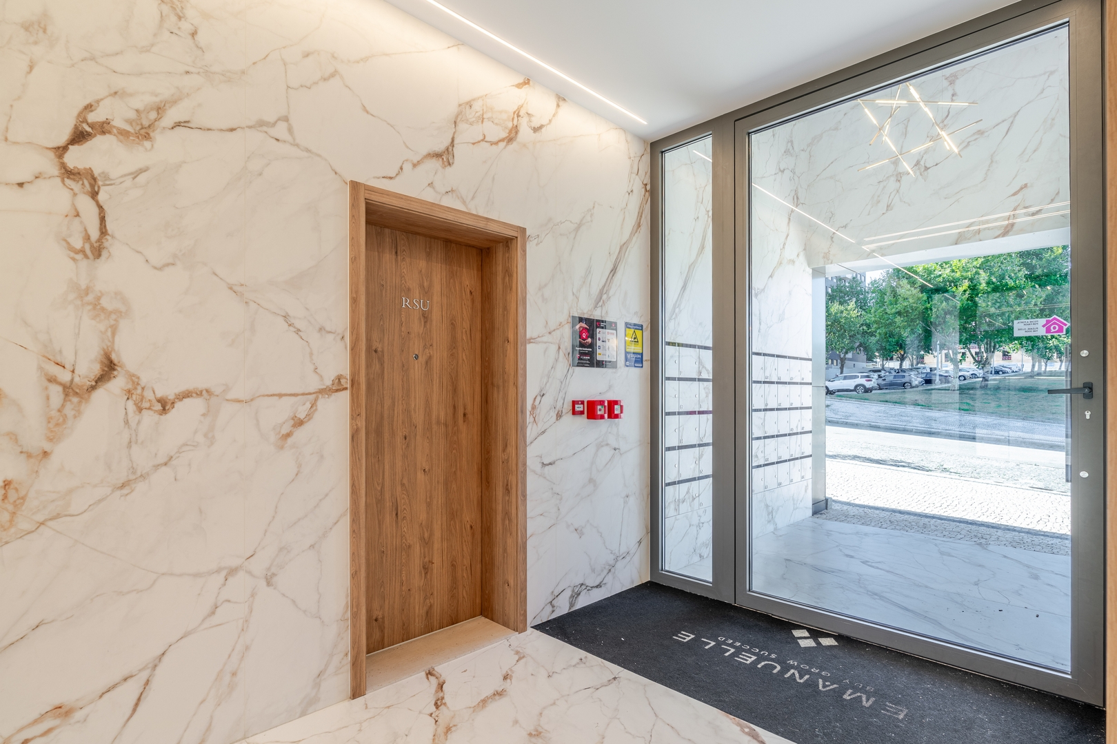 Sleek & Modern Flat w/ Private Garage by HostWise 30 Host Wise Booking