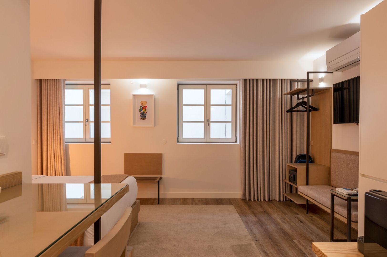 Host Wise - Fervença Boutique Palace 5 9 Host Wise Booking