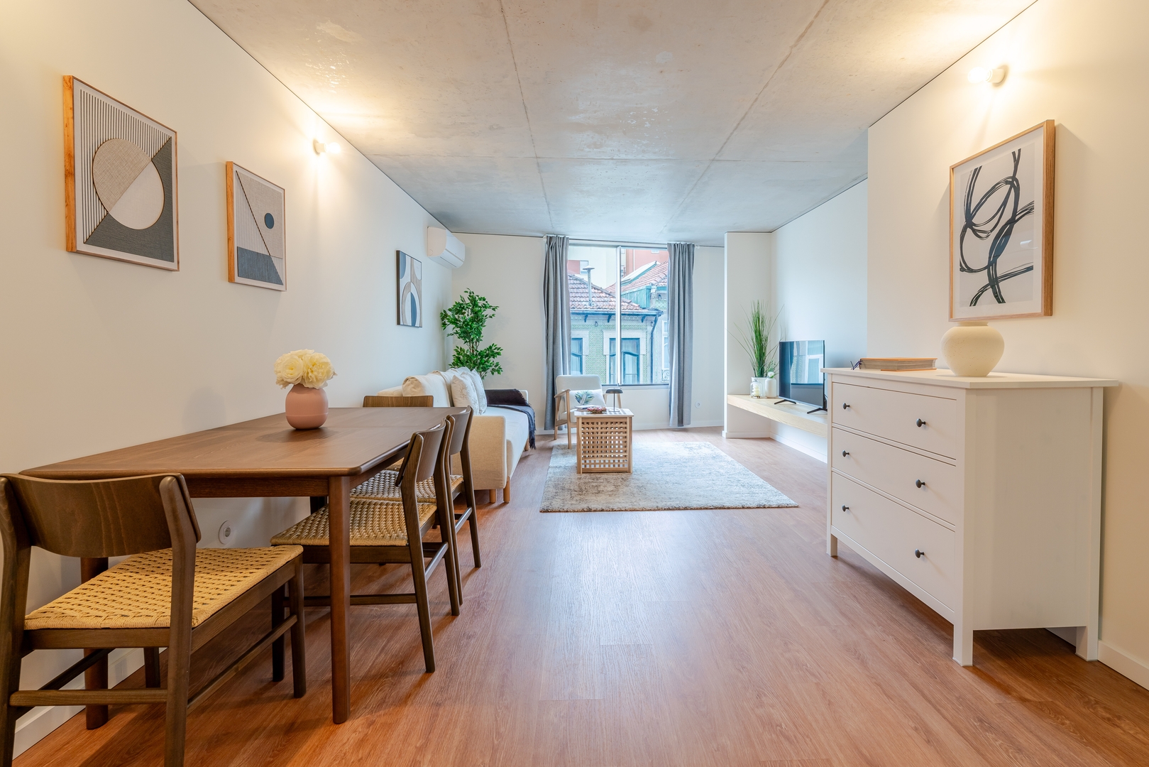 Modern 1BR Trio, Central Porto by HostWise 50 Host Wise Booking