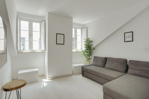 HostWise - Cozy Flat | Bica Elevator | River view Host Wise Booking