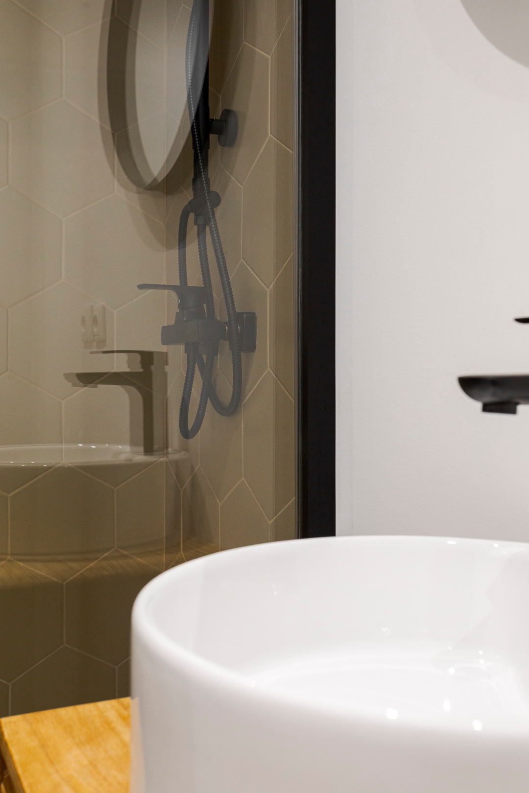 Bright Flat | Romantic Escape by HostWise 16 Host Wise Booking