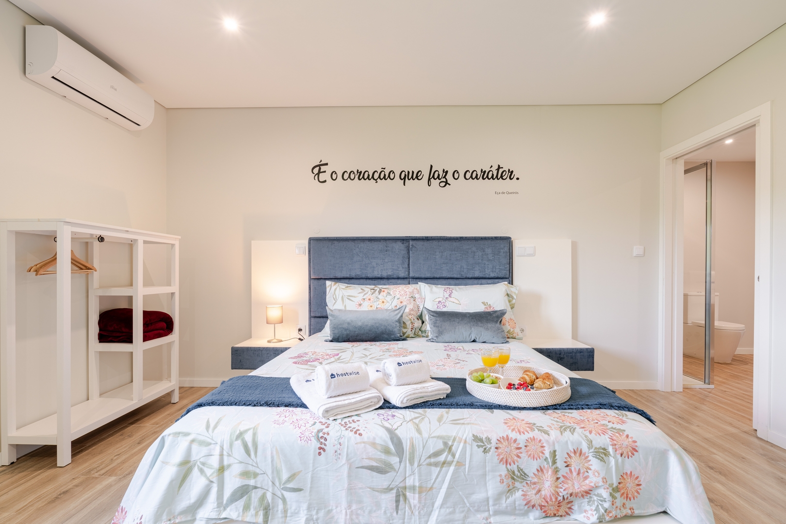 HostWise - 10BR Douro Villa with Pool 31 Host Wise Booking