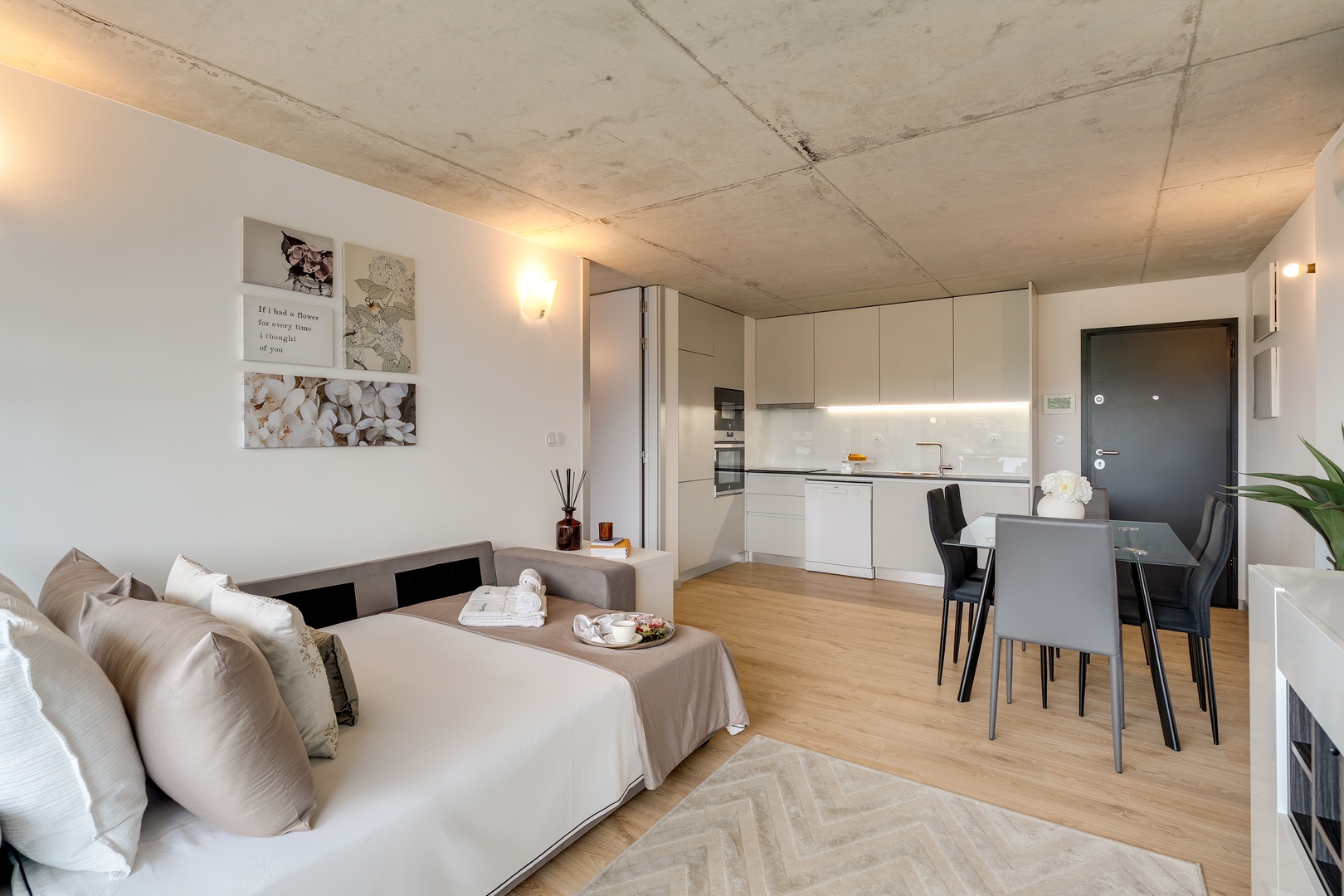 Lovely Flat w/ Balcony, Pool & Garage by HostWise 22 Host Wise Booking