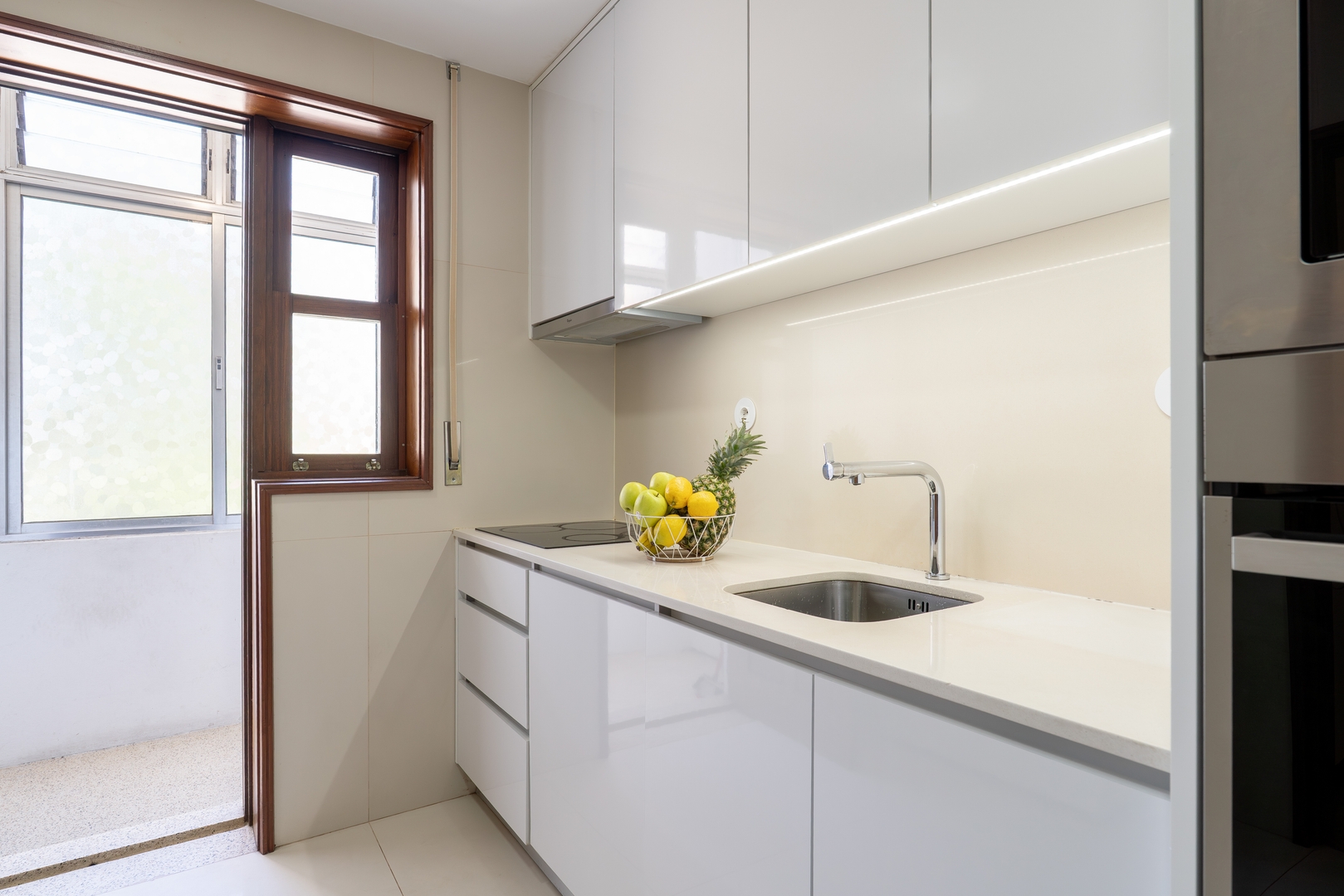 Bright & Spacious Flat by Host Wise 30 Host Wise Booking