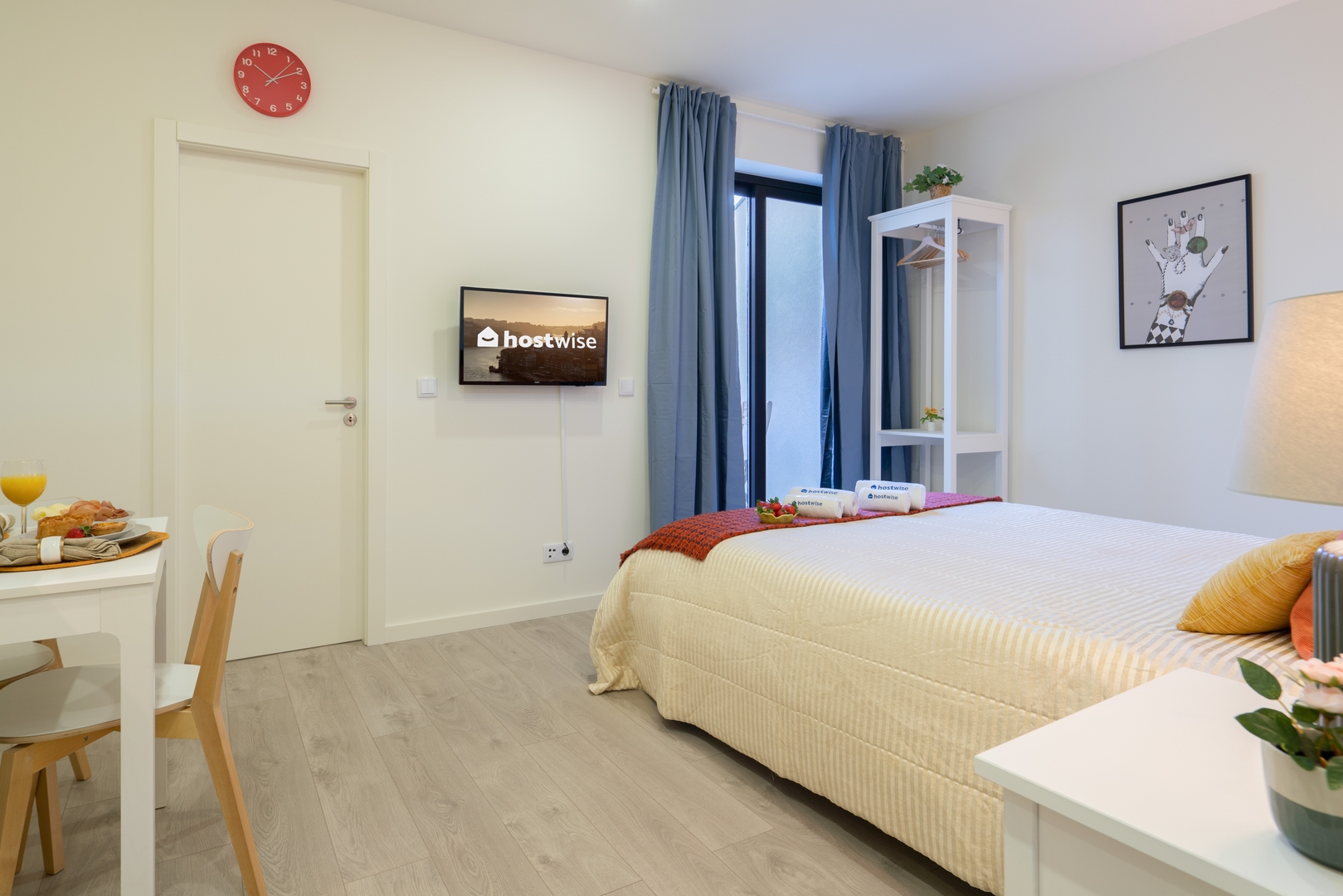 Bright Studios with Patios in Porto by HostWise 32 Host Wise Booking