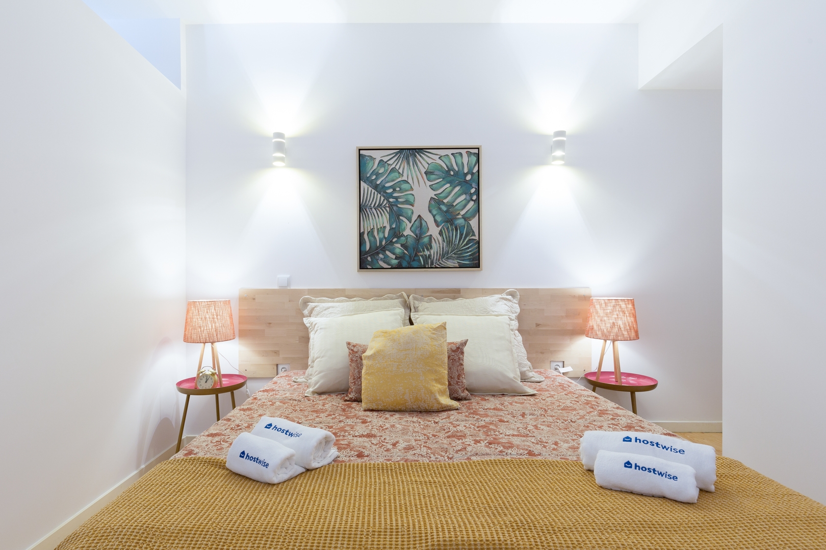 Lovely Flat w/ Jacuzzi & Terrace by HostWise 7 Host Wise Booking