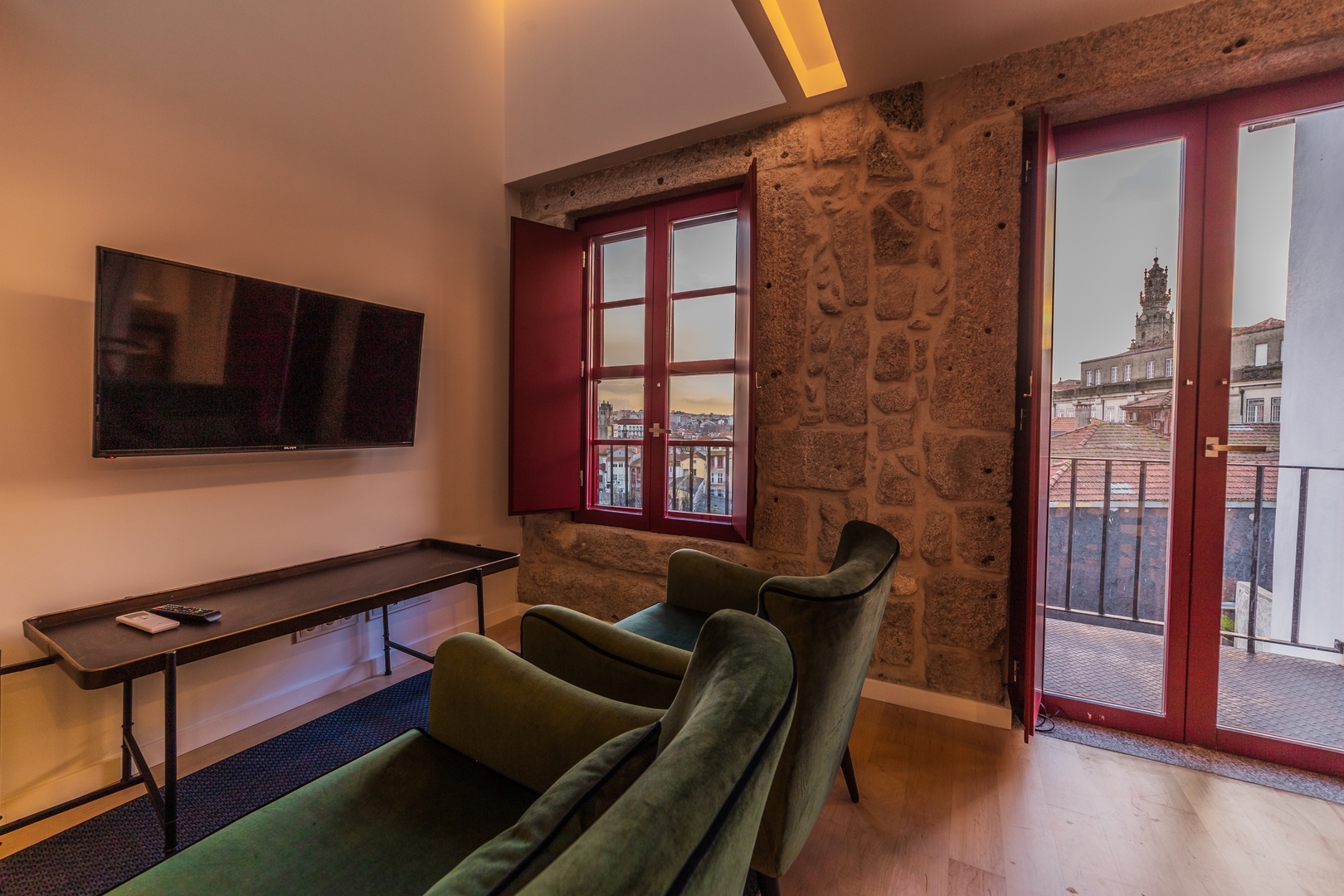 Central Apartments Stay Near Clérigos by HostWise 24 Host Wise Booking