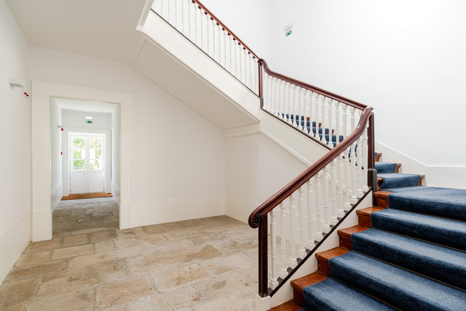 Bright Flat in Historic Foz House by HostWise 33 Host Wise Booking