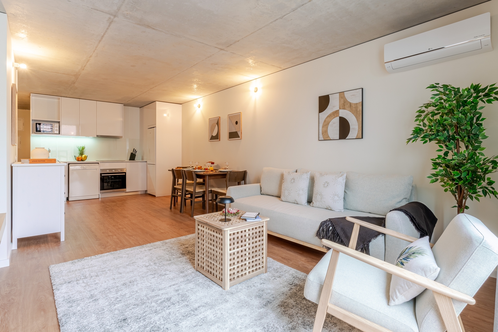 Modern 1BR Trio, Central Porto by HostWise 66 Host Wise Booking