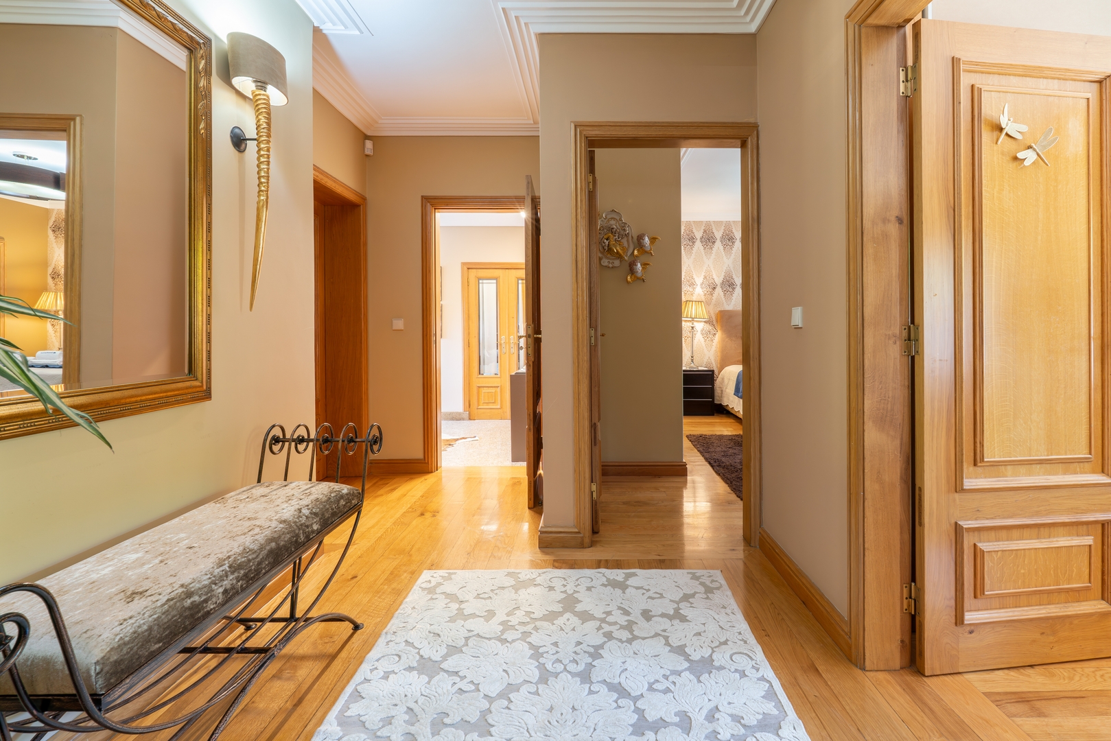Classic Villa w/ Gym & Pool Access by HostWise 68 Host Wise Booking