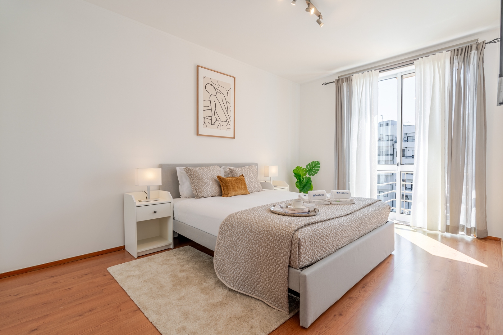 Bright Flat with Balcony & Garage by HostWise Host Wise Booking