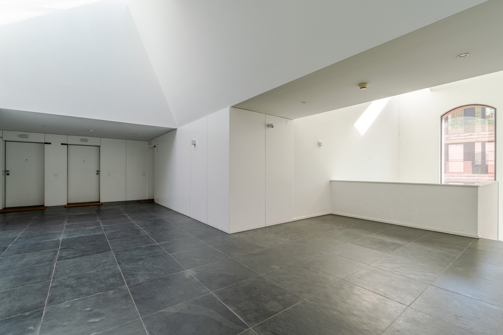 Stylish Open-Plan Flat with Swimming Pool by HostWise 34 Host Wise Booking