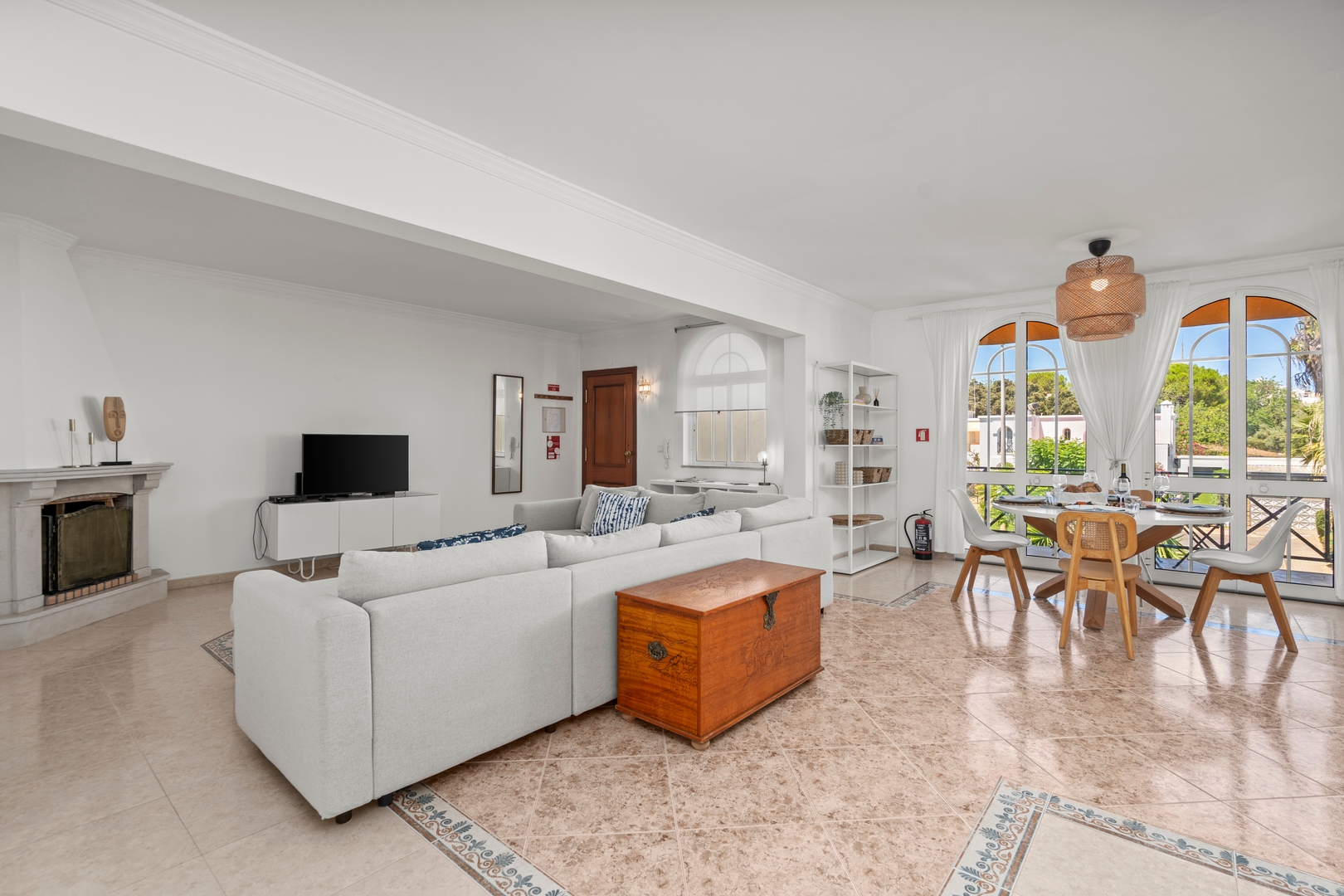 Elegant Flat with Pool & Balcony by HostWise 16 Host Wise Booking