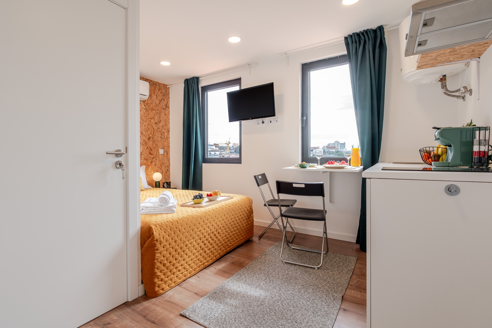 HostWise - Airy & Bright Studio 5 Host Wise Booking