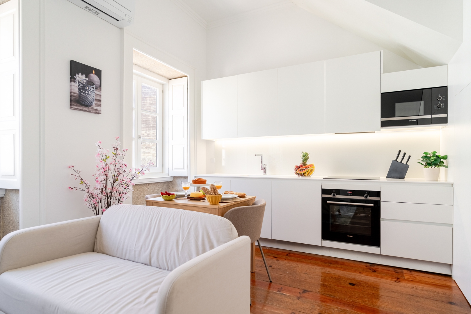 Bright Flat in Historic Foz House by HostWise 19 Host Wise Booking