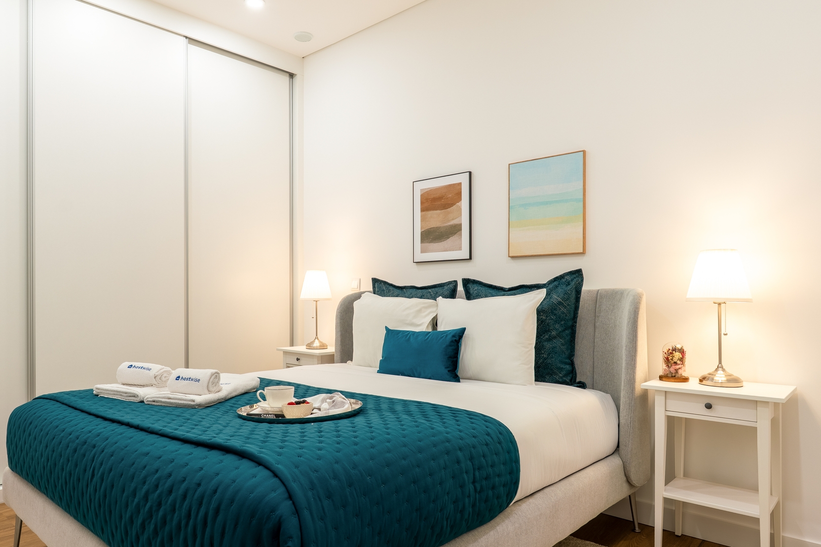 Open-Plan Apartment in Downtown Porto by HostWise 10 Host Wise Booking