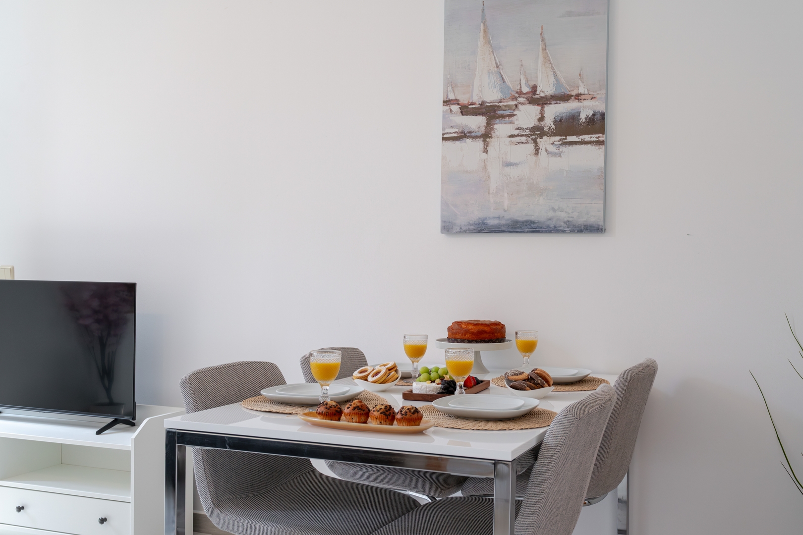 Colourful 2-Home w/ Terrace in Boavista by HostWise 40 Host Wise Booking