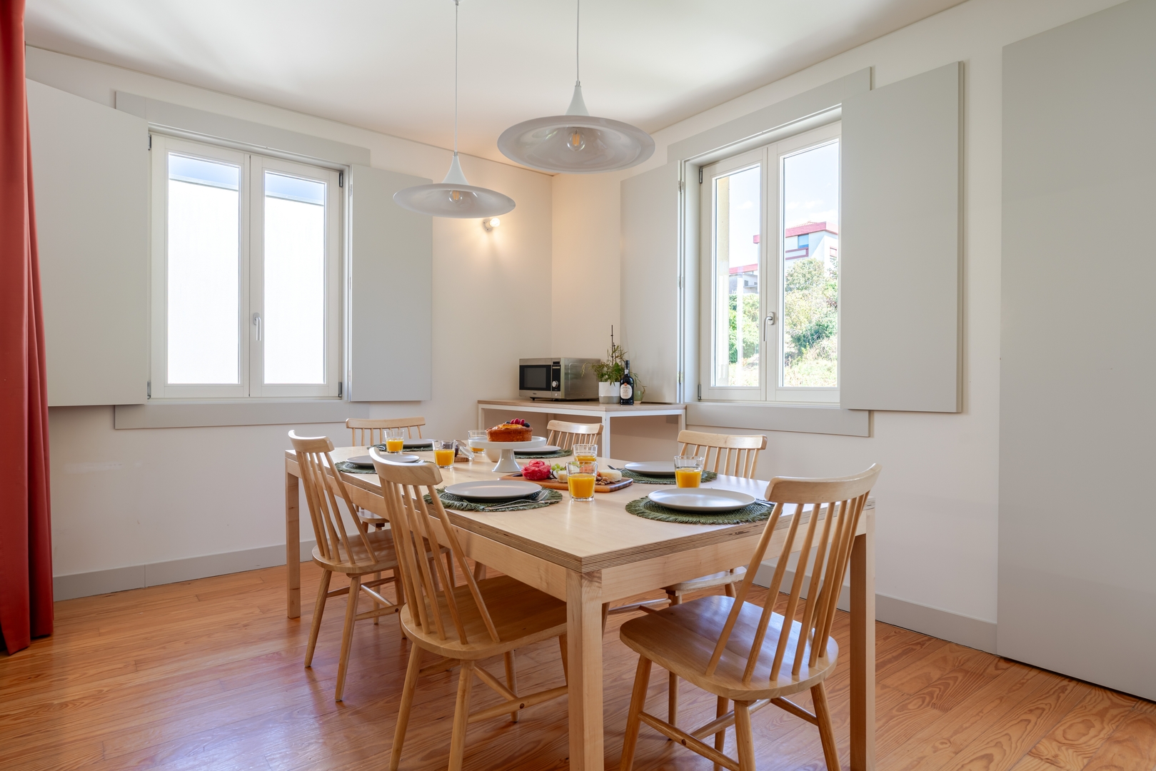 Studios & Spacious T4 with Garden by HostWise 80 Host Wise Booking