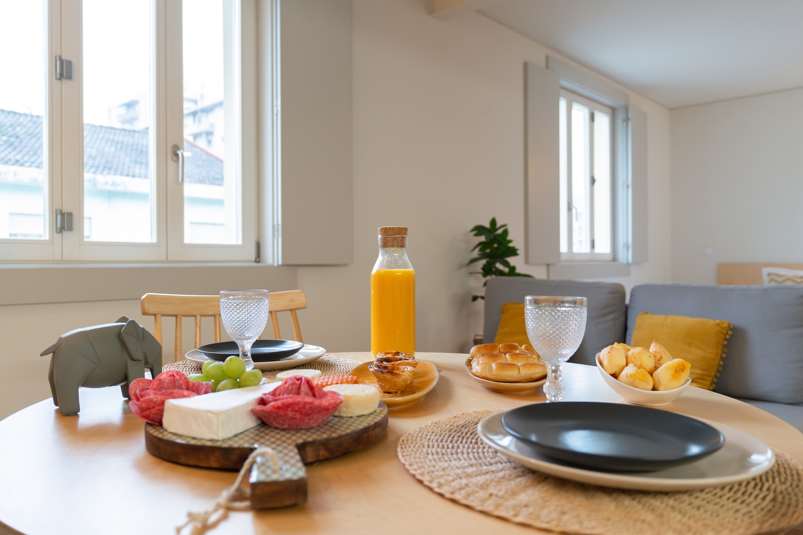 Dual Sunny Studios in Old Guimarães by HostWise 48 Host Wise Booking