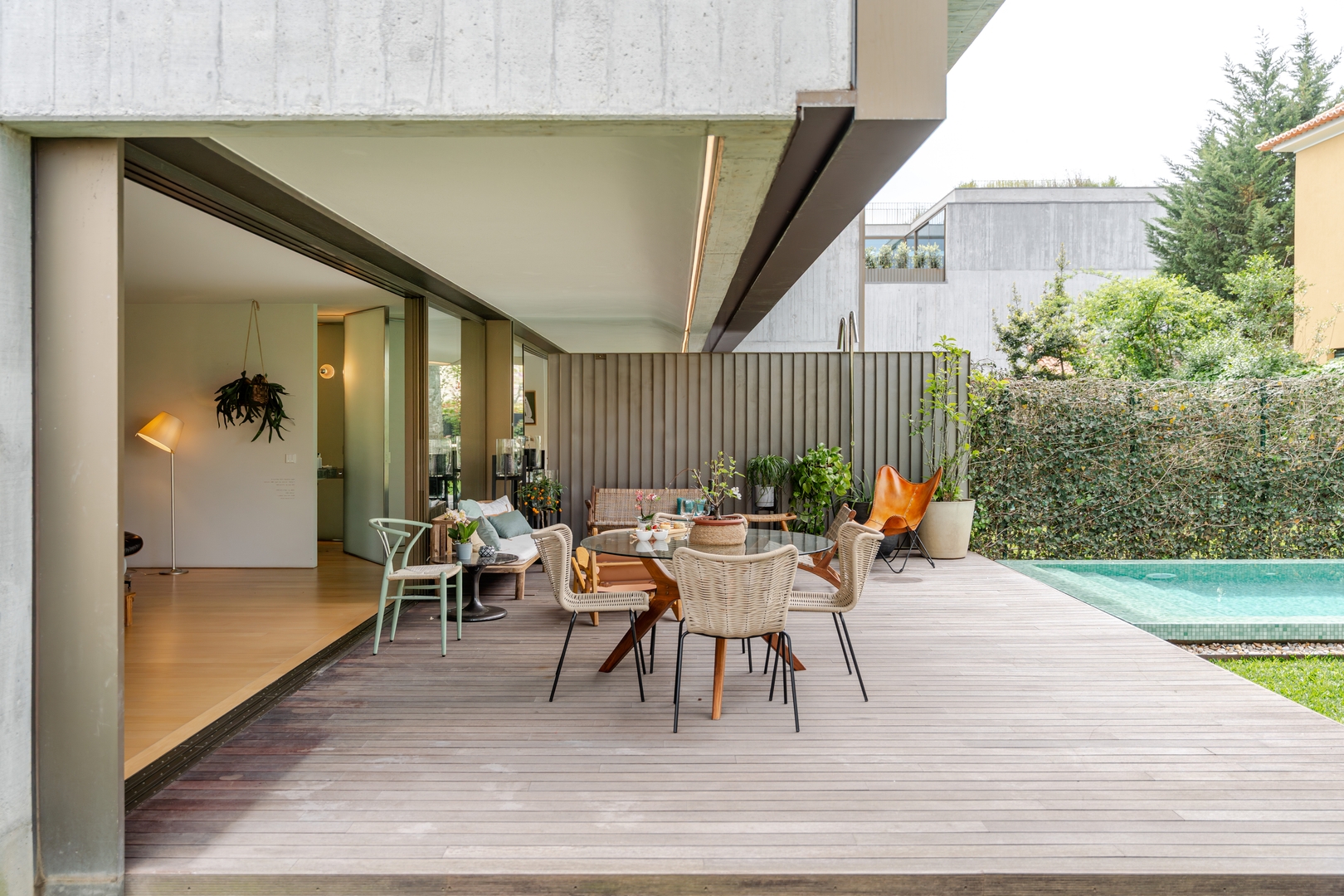 Grand Villa w/ Pool, Garden & Garage by HostWise 24 Host Wise Booking