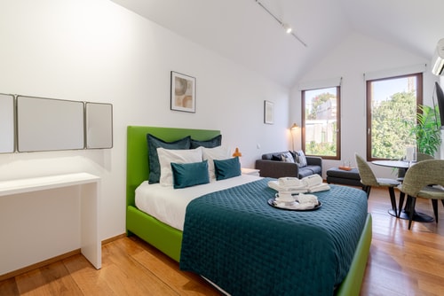 Modern & Cozy Studio by HostWise Host Wise Booking