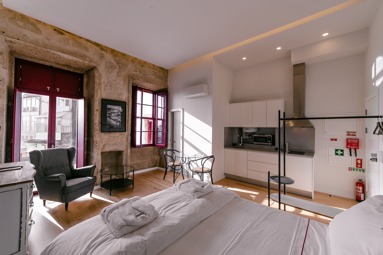 Comfy Apartments | Clérigos by HostWise 35 Host Wise Booking