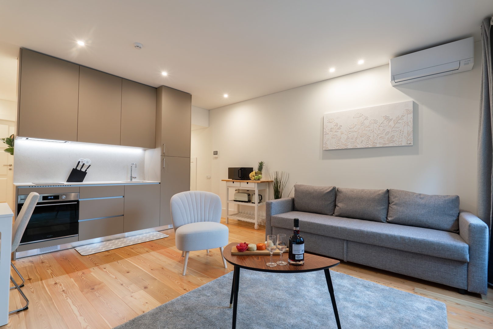 Modern Comfort in City Center by HostWise 23 Host Wise Booking