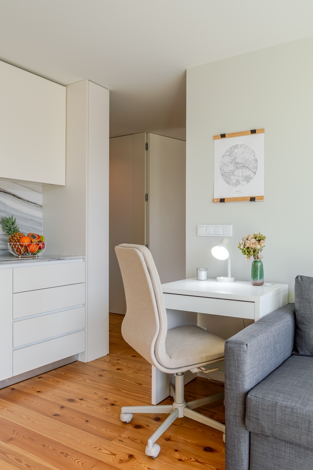HostWise – Modern & Cozy Flat | Near the Beach 22 Host Wise Booking