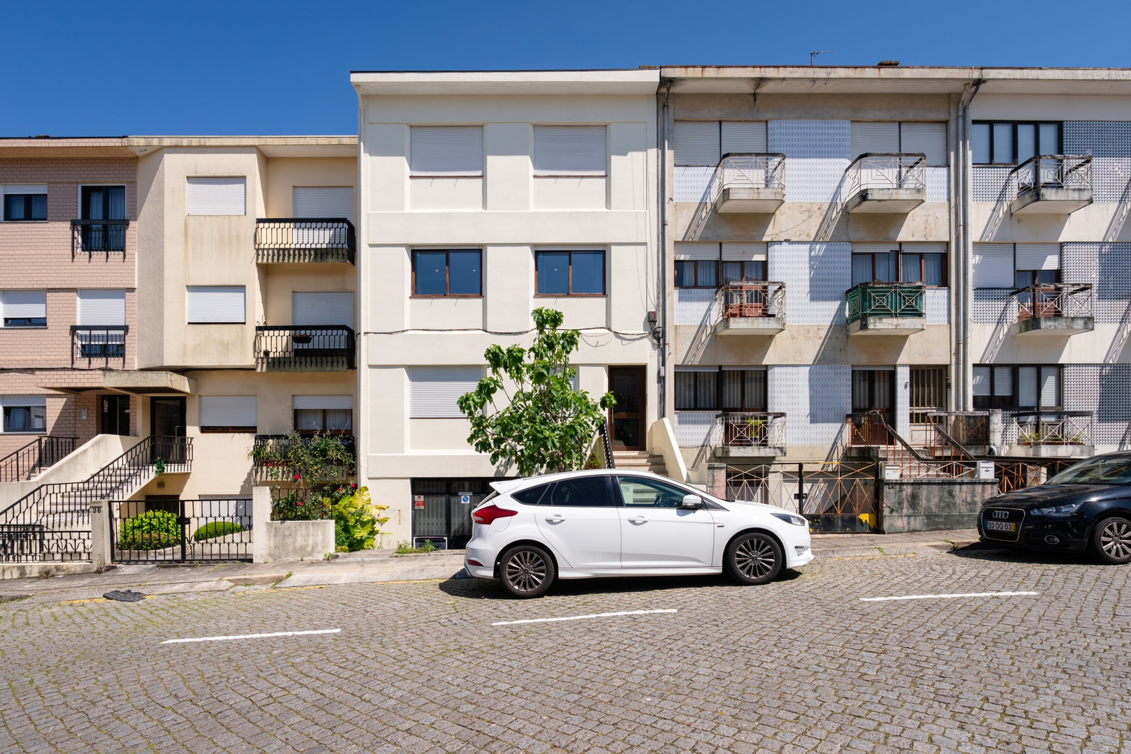 Bright & Spacious Flat by Host Wise 38 Host Wise Booking