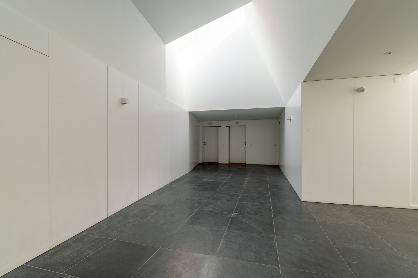 Stylish Open-Plan Flat with Swimming Pool by HostWise 33 Host Wise Booking