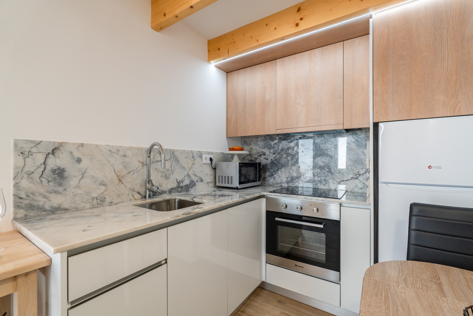 Cozy T1 Flats with Courtyard BBQ by HostWise 39 Host Wise Booking