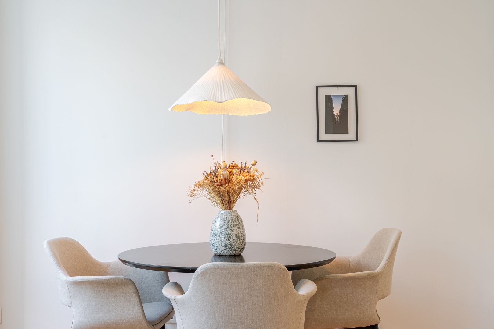 Colorful & Elegant Apartment by HostWise 4 Host Wise Booking