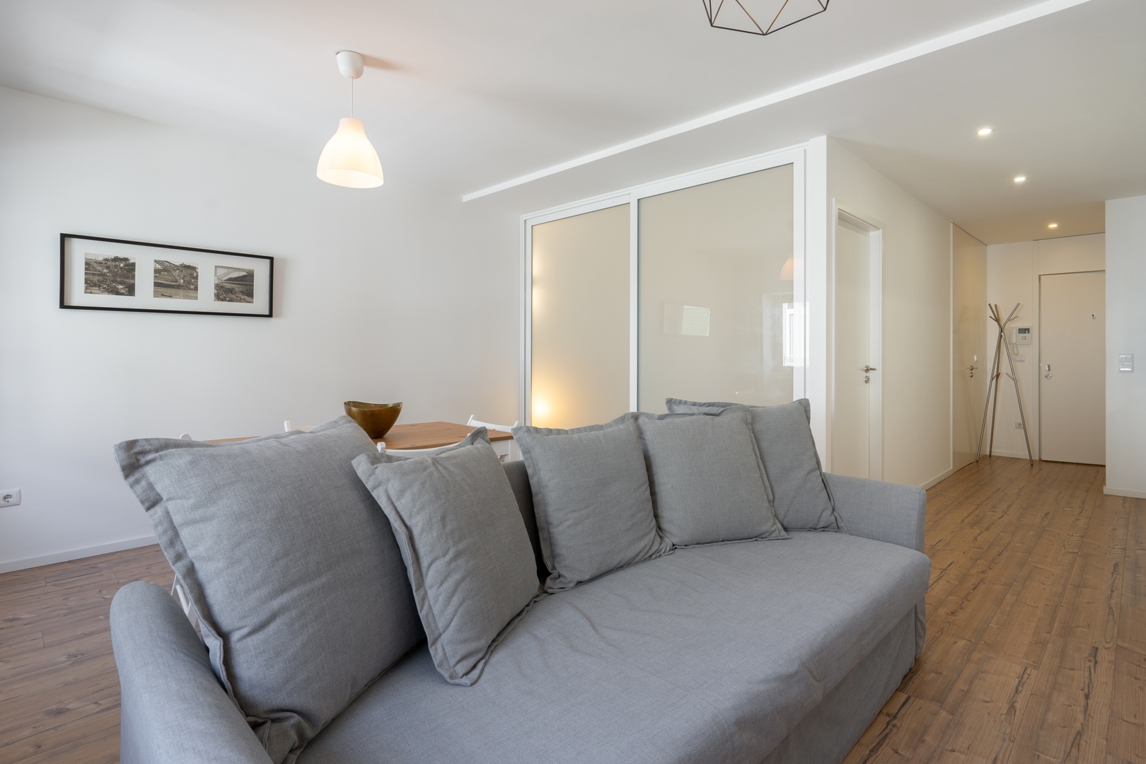 Host Wise - Precious Comfortble Flat | Central 5 Host Wise Booking