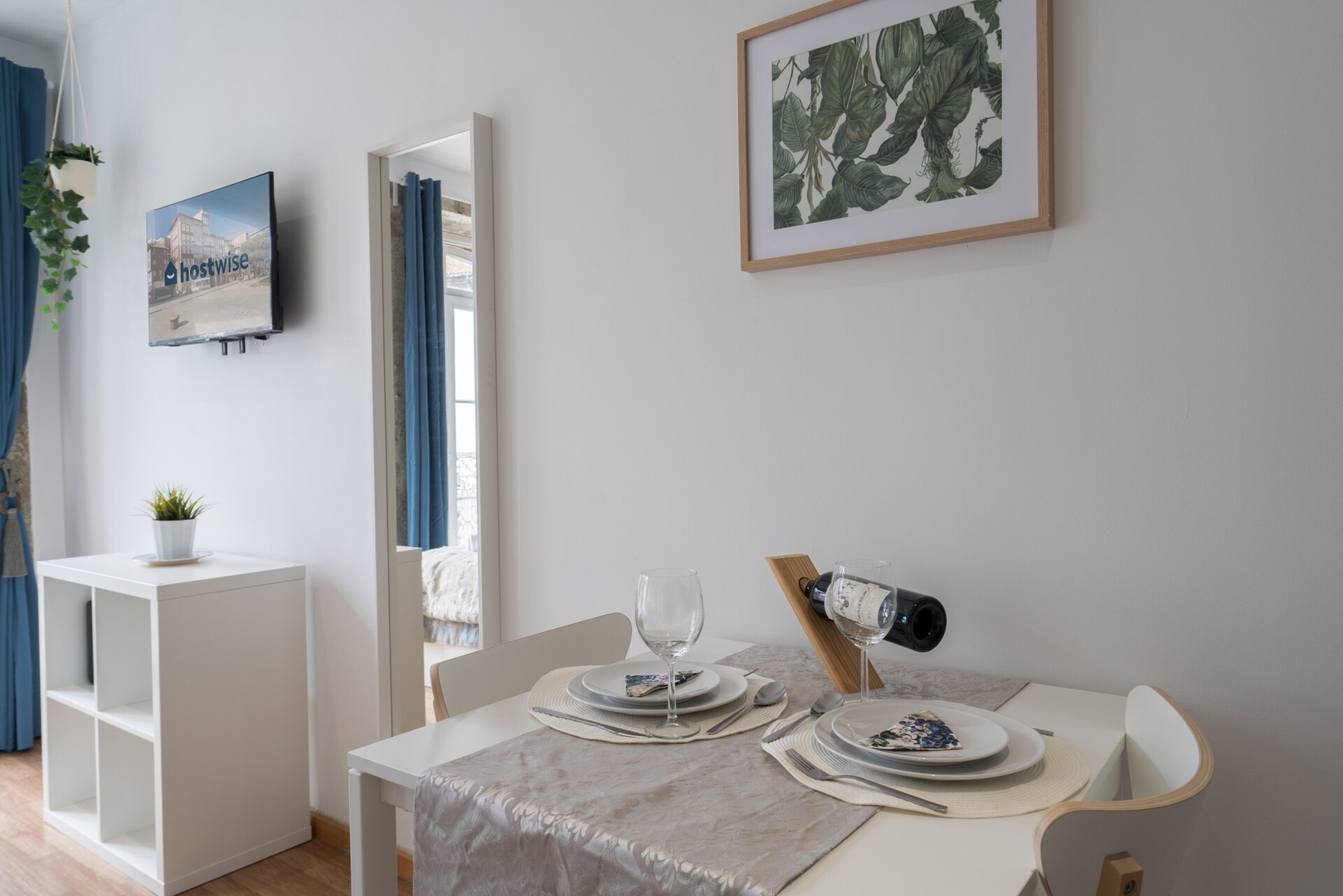 HostWise - Serene & Bright Studio 6 Host Wise Booking