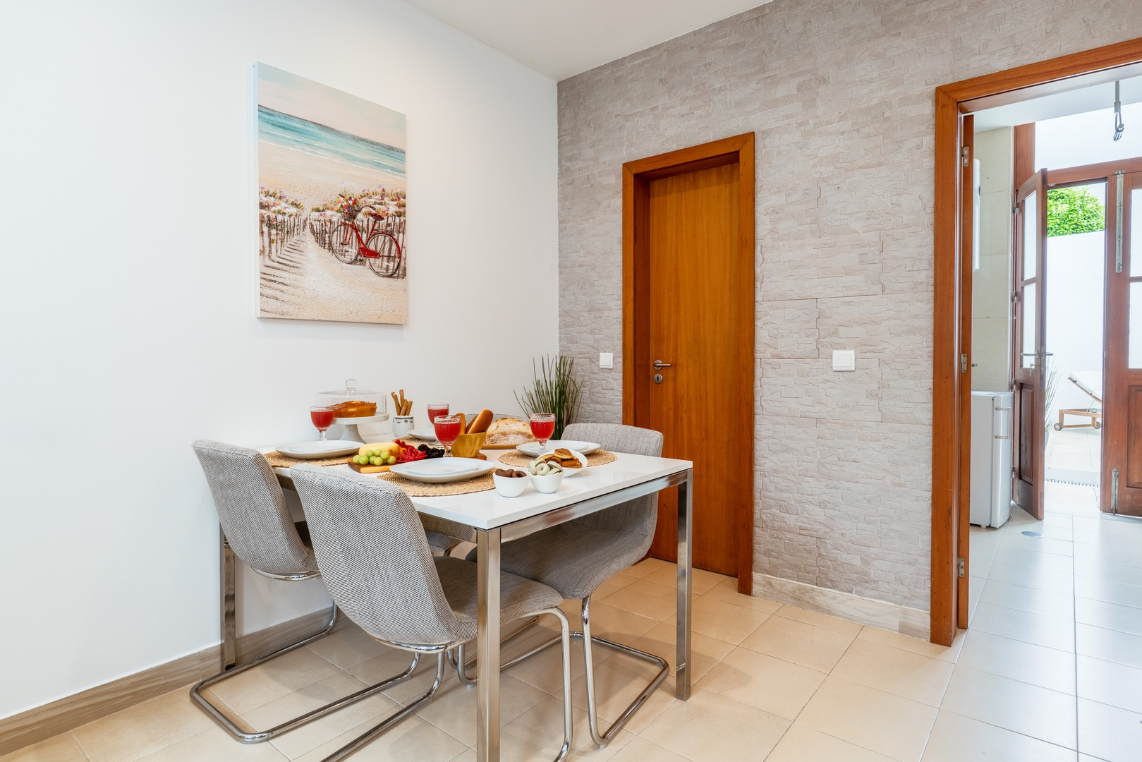 Traditional House with Terrace by HostWise 24 Host Wise Booking