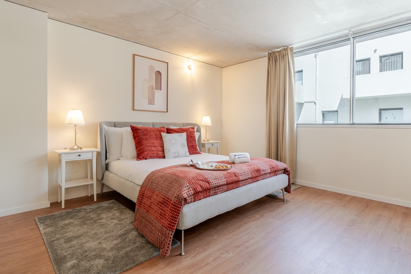 Modern 4-Apt Retreat for 14, Porto by HostWise 34 Host Wise Booking