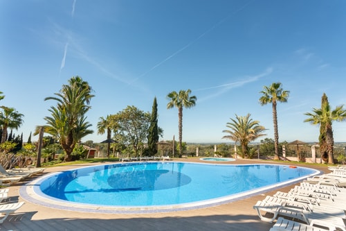 Deluxe House | Pool & Jacuzzi by HostWise Host Wise Booking