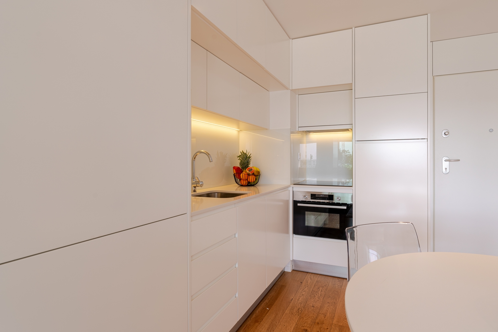 Stylish Home with Balcony & Garage by HostWise 20 Host Wise Booking