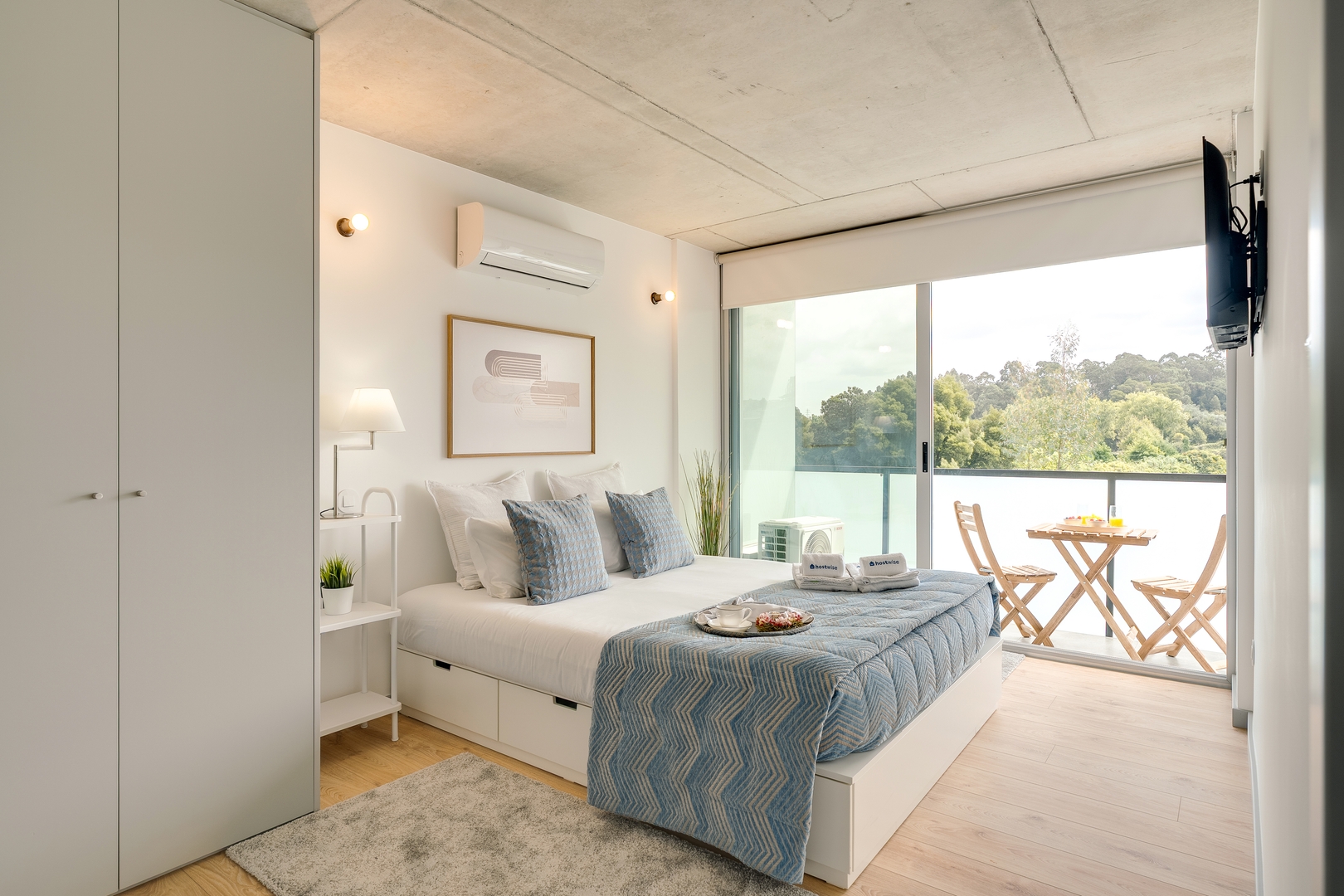 Premium Flat w/ Balcony, Pool & Garage by HostWise 1 Host Wise Booking