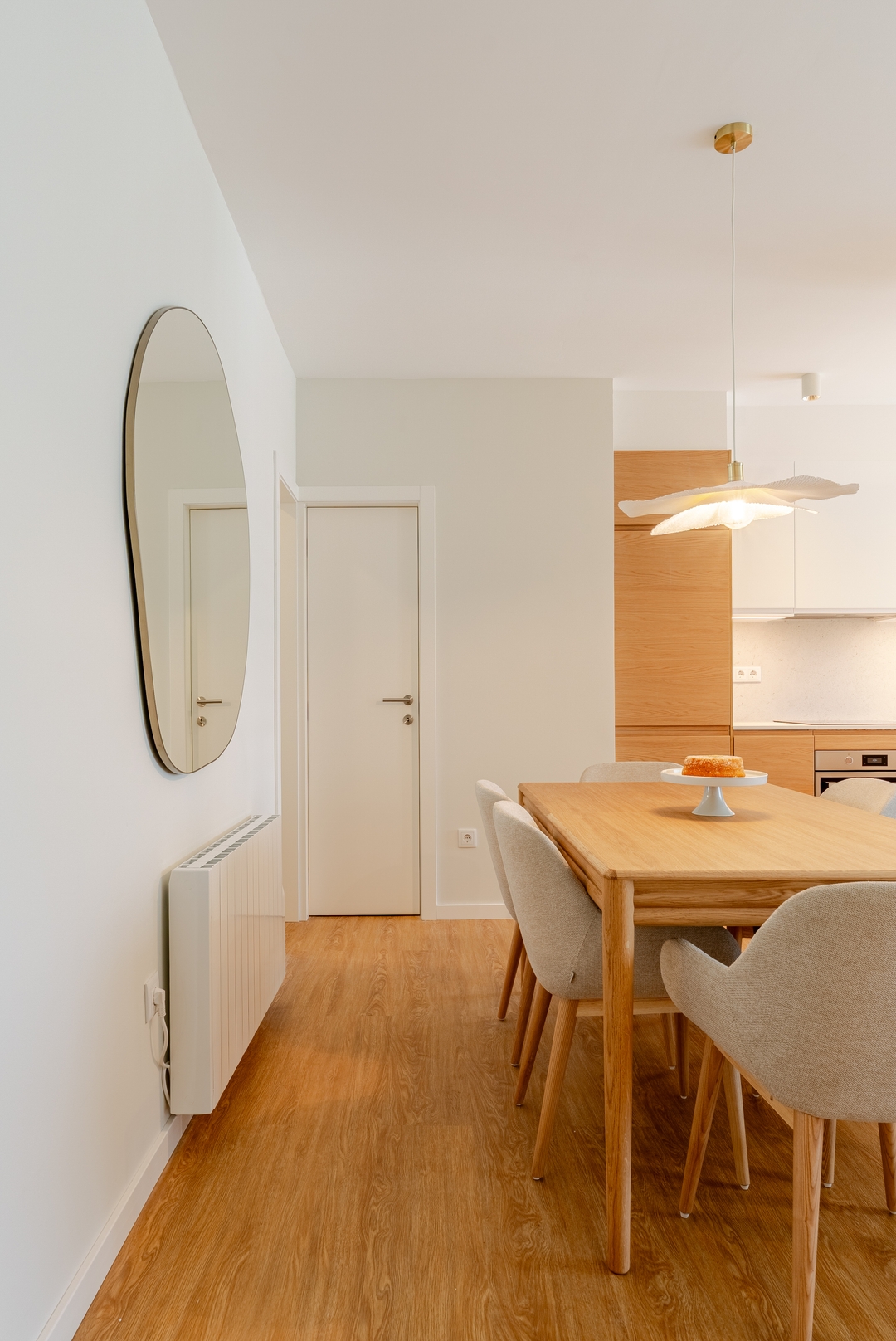 Stylish & Spacious Apartment by HostWise 24 Host Wise Booking