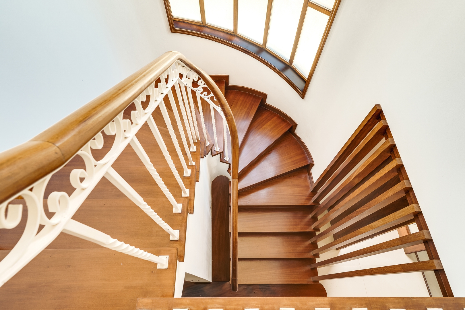 Beach Villa with Jacuzzi & Garage by HostWise 53 Host Wise Booking