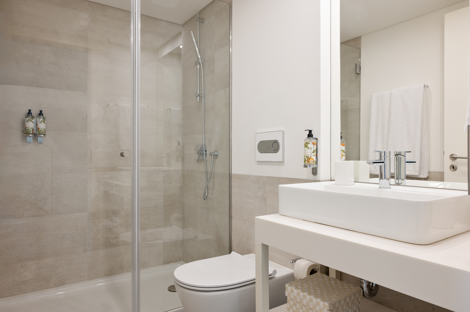 Fervença Boutique Palace 1 by HostWise 17 Host Wise Booking