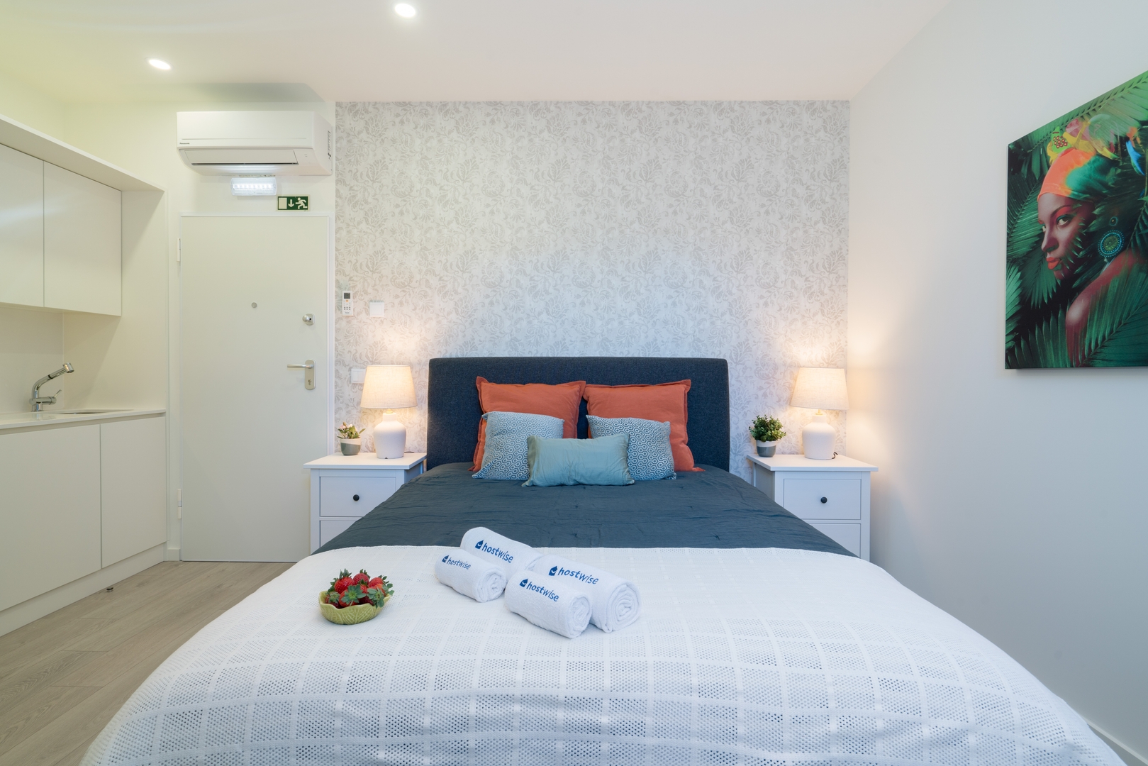 Bright Studios with Patios in Porto by HostWise 28 Host Wise Booking