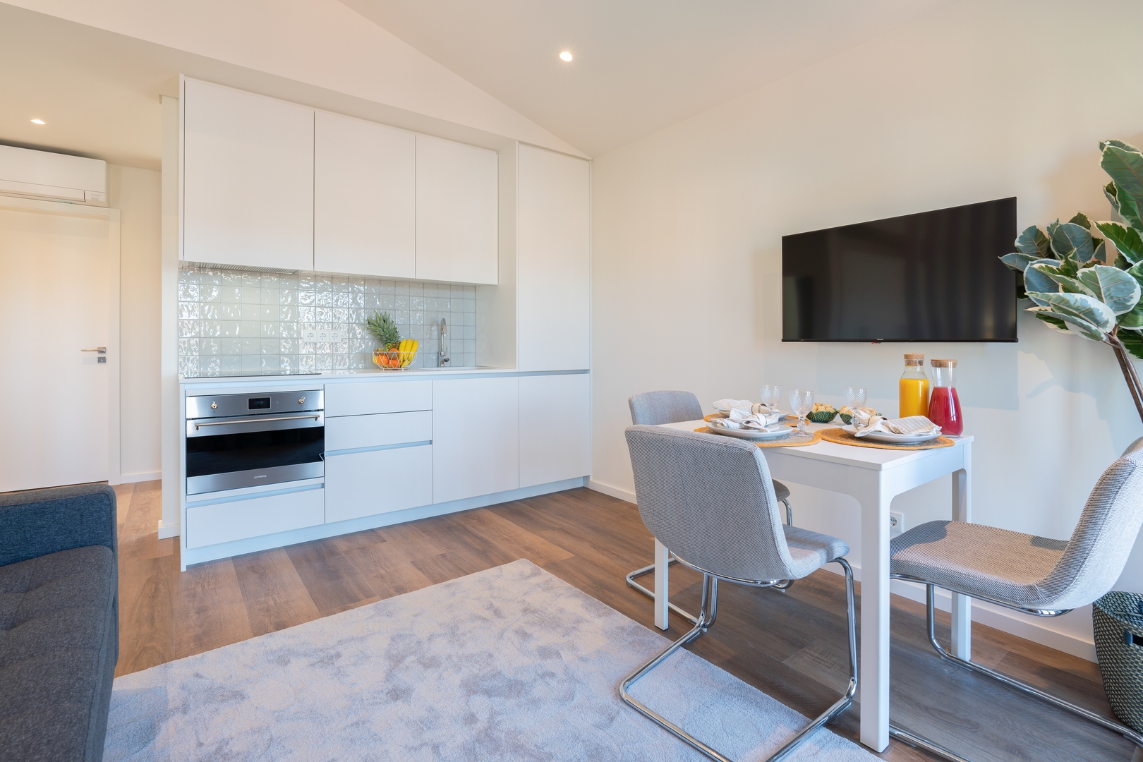 Stylish Comfort at Marquesa Palace by HostWise 10 Host Wise Booking