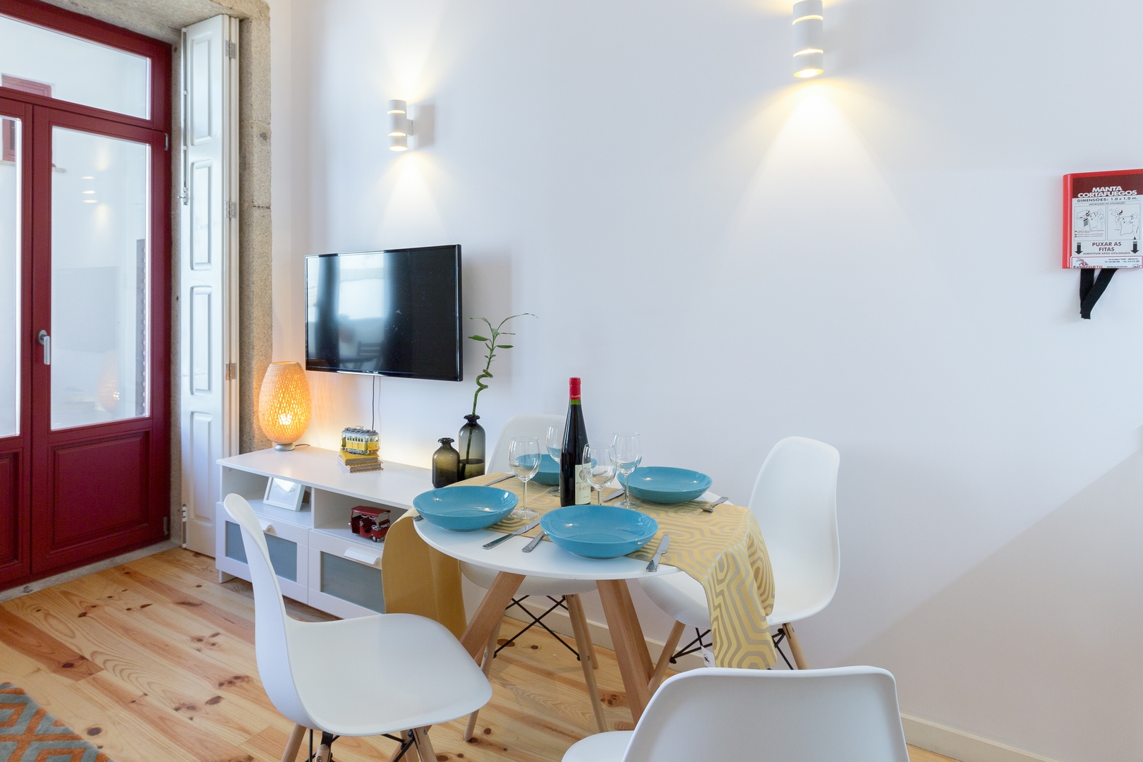 Lovely Flat w/ Jacuzzi & Terrace by HostWise 27 Host Wise Booking