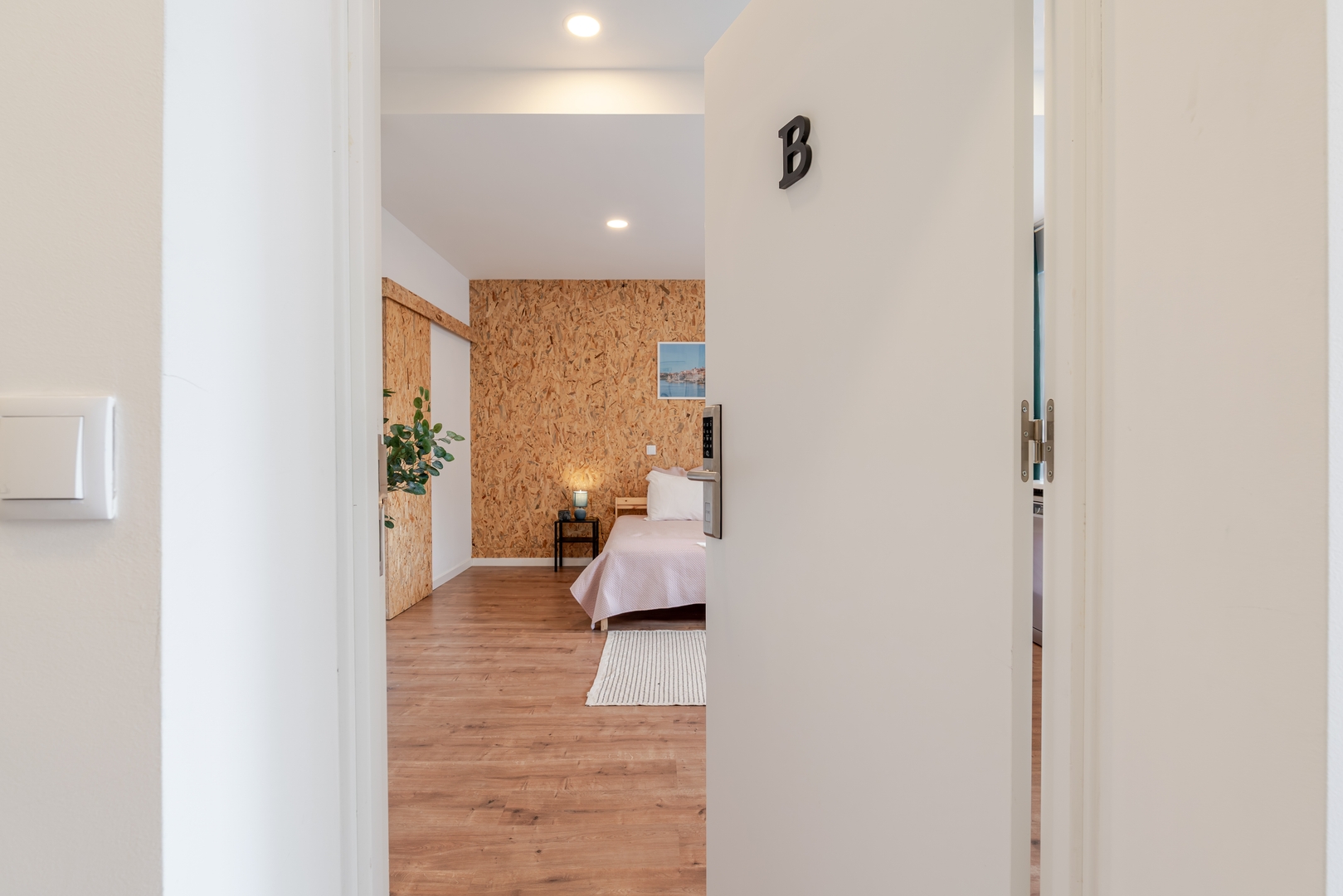 HostWise - Charming Urban Flat with a Terrace 19 Host Wise Booking