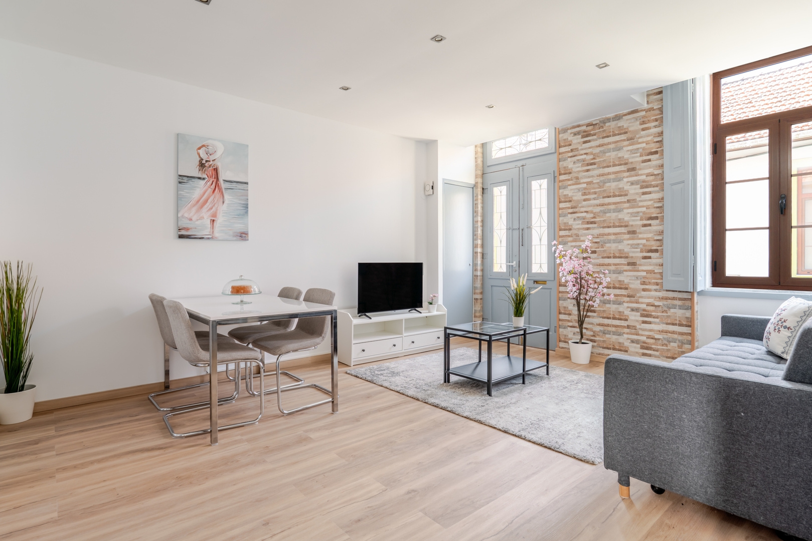 Bright Homes w/ Private Patio & Jacuzzi by HostWise 57 Host Wise Booking