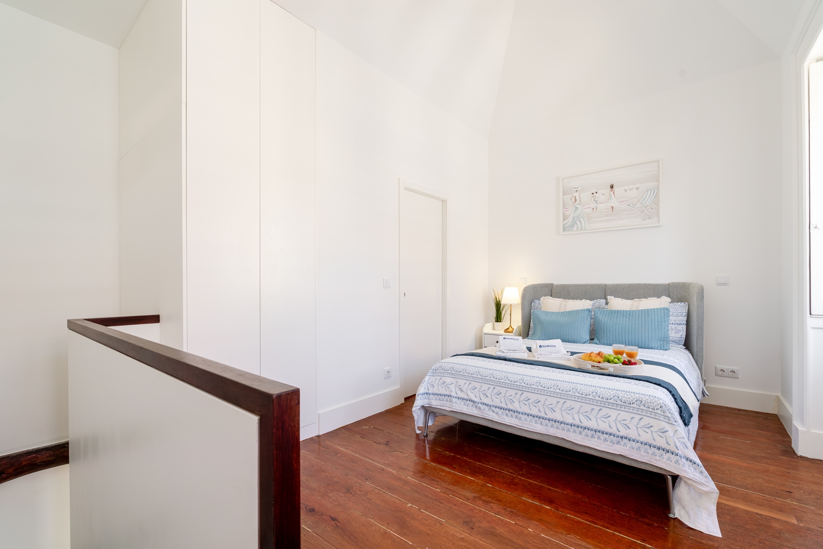 Bright Flat in Historic Foz House by HostWise 6 Host Wise Booking