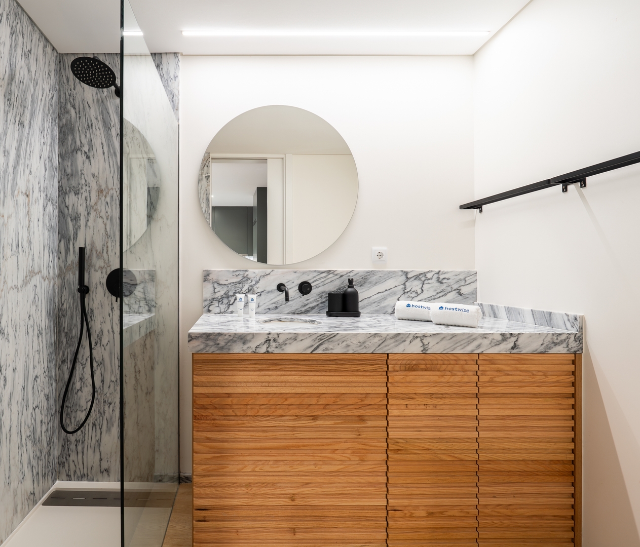 Stylish & Bright Flat with Balcony by HostWise 3 Host Wise Booking