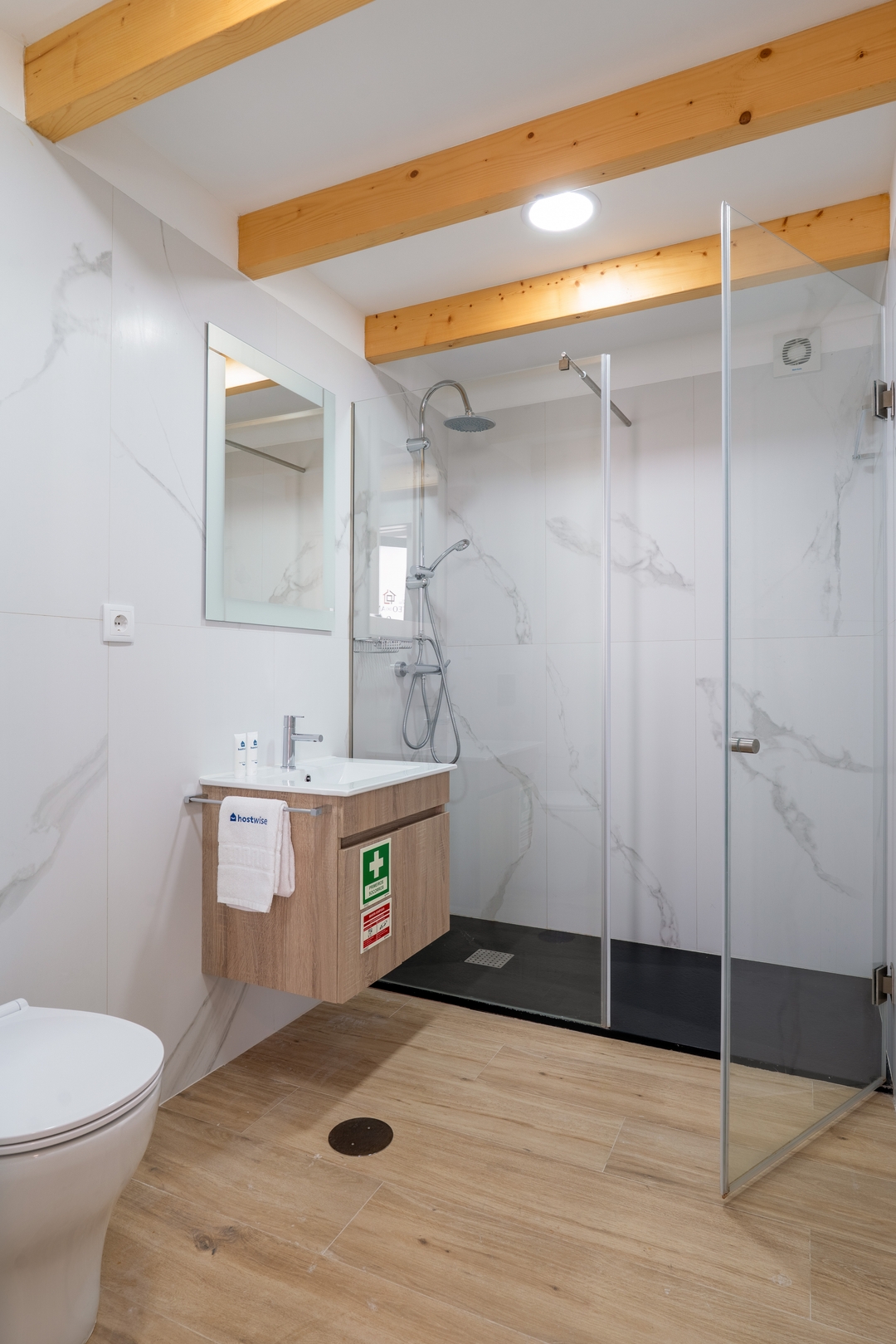 Terrace Studios for 12 in Porto by HostWise 41 Host Wise Booking